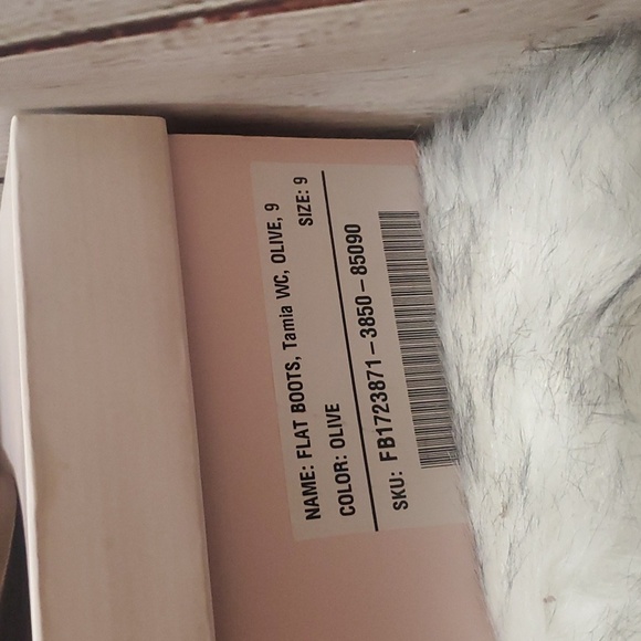 NWOT JustFab Tamia Flat Boots WC - Size 9 - Picture 3 of 6